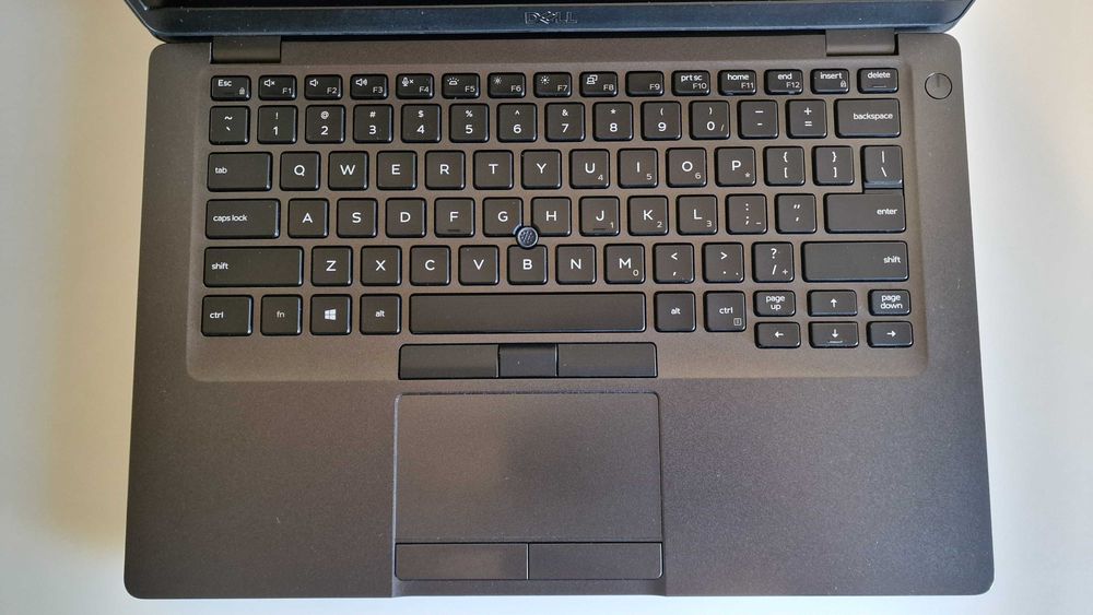 Dell Latitude 5400 / i7-8665U / 16GB RAM / SSD NVMe 256GB / Full HD / Win 11