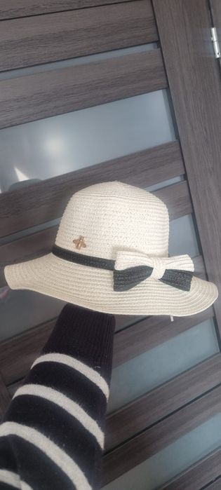 Stylowy kapelusz na lato-  ciekawy Ecru