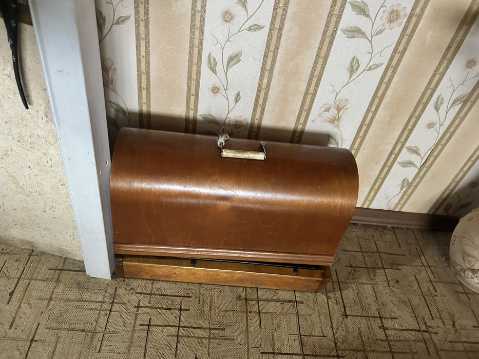 Швейная машинка продам Подольск