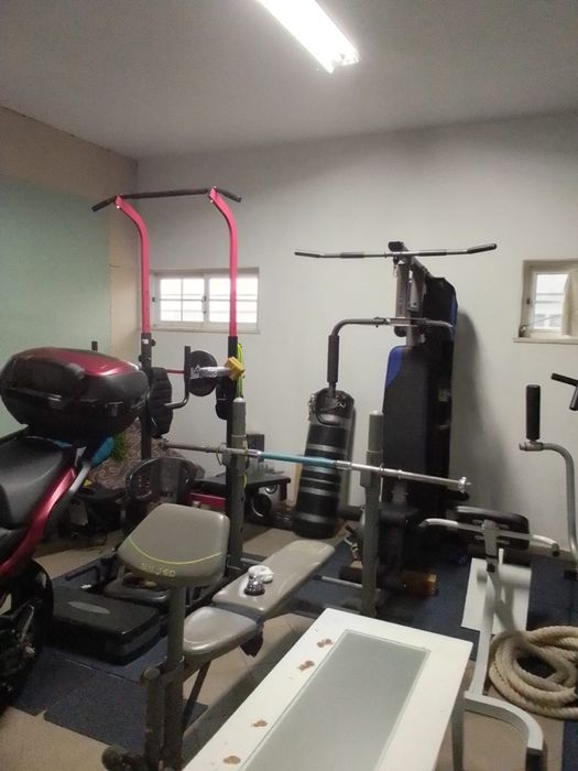 acessórios e máquinas de ginásio – individualmente ou em conjunto