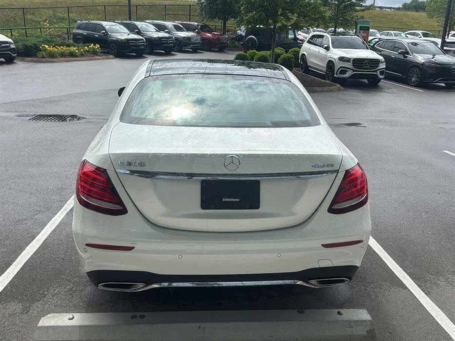 Mercedes-Benz E-Class E 300      2018