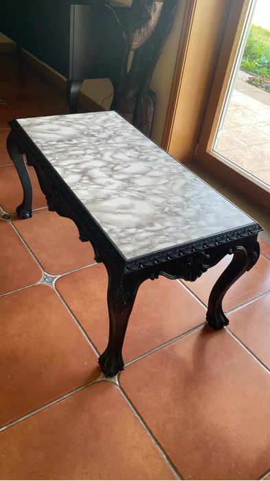 Mesa Queen Anne restaurada