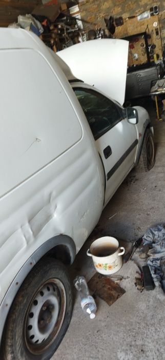 Продам Опель комбо 1.7 дизель цілий або по запчастинах розбірка