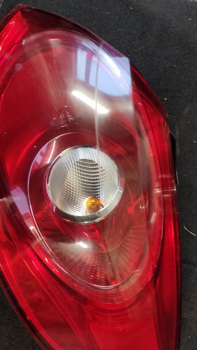 Lampa tył tylna prawa w błotnik Volkswagen Passat CC