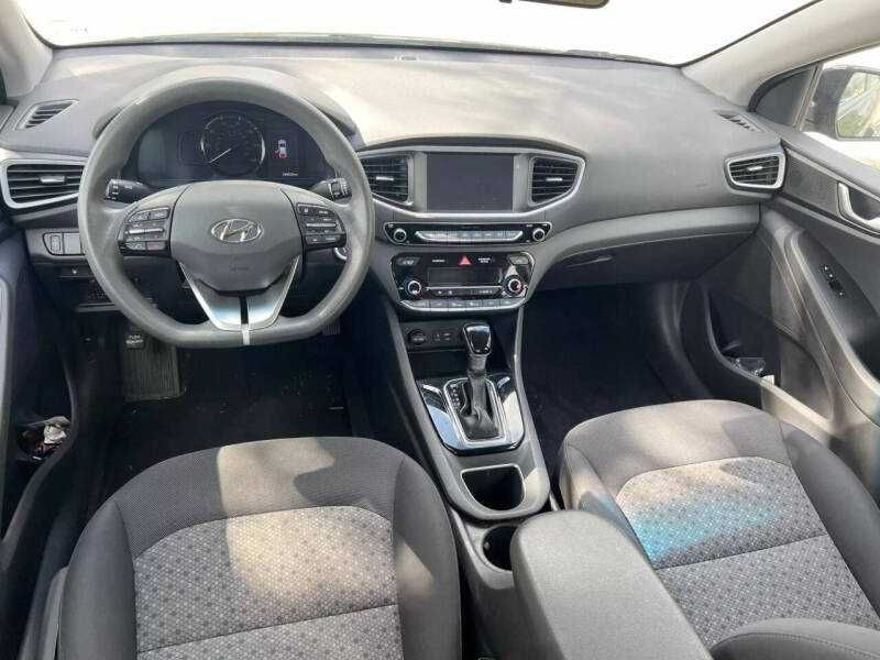 2017 Hyundai Ioniq Hybrid