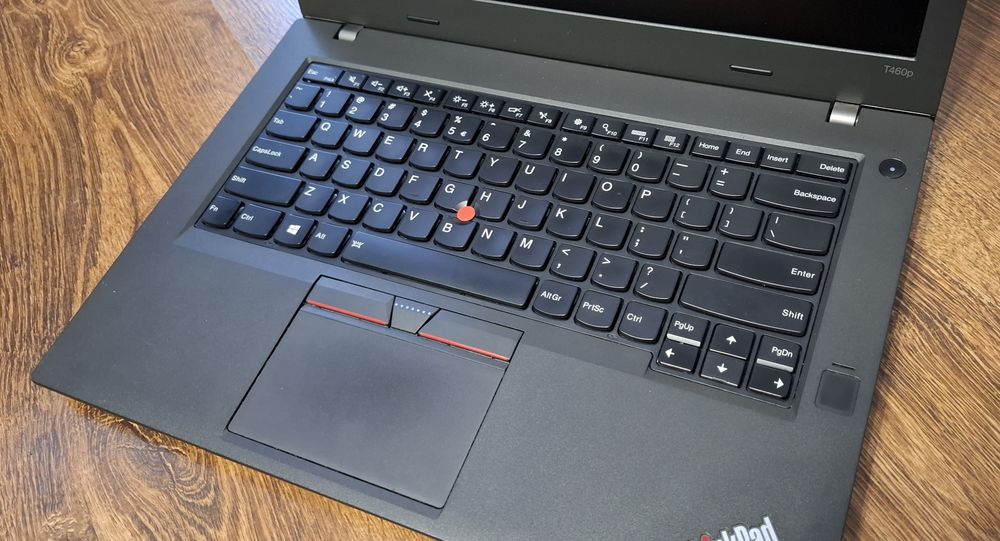 Laptop Lenovo T460p i5 8GB RAM 500GB SSD Windows 10
