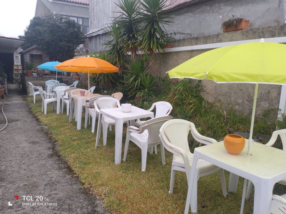 Conjunto de Cadeiras e Mesas de Jardim - 40€ (cada)