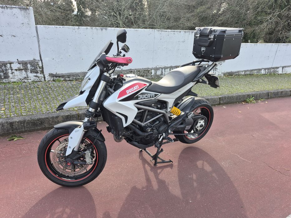 Ducati hyperstrada 821
