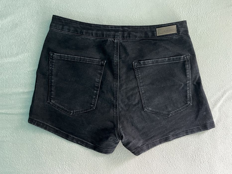 Czarne jesnsowe krótkie spodenki szorty z wysokim stanem pull&bear
