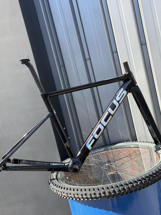 Quadro Focus Izalco Max
