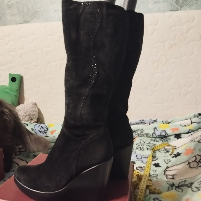 Зимові чоботи замшеві високі