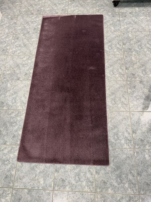 Tapete Cannes 017 Roxo com remate 180x80cm