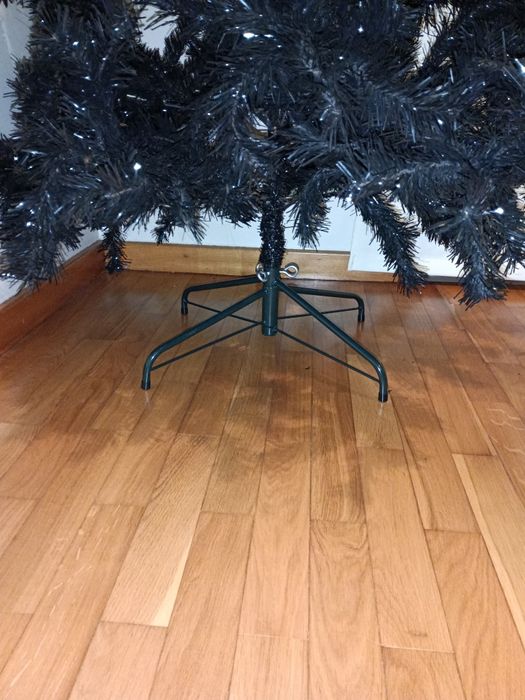 Árvore de natal com 600 ramos de 1,80