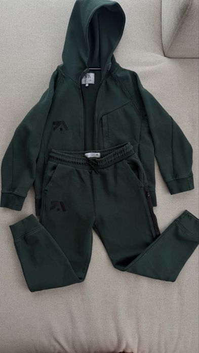 Костюм zara на хлопчика 128 см