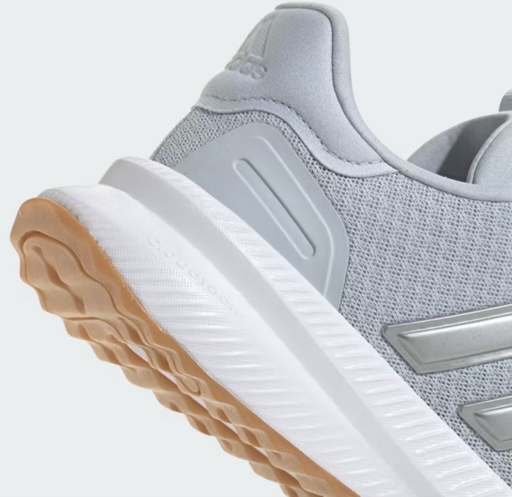 Кросівки Adidas нові