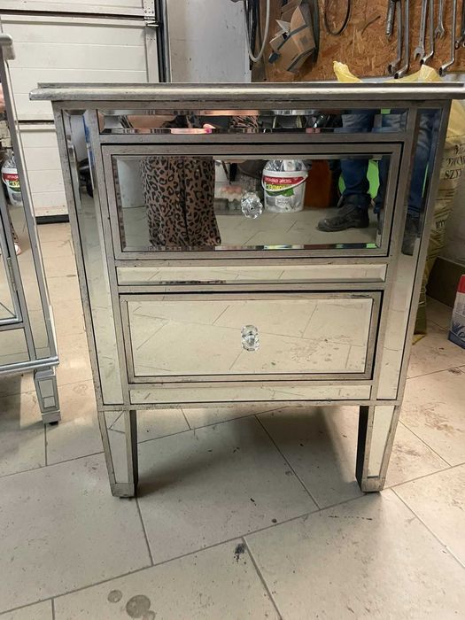 Lustrzana komoda + dwie szafki