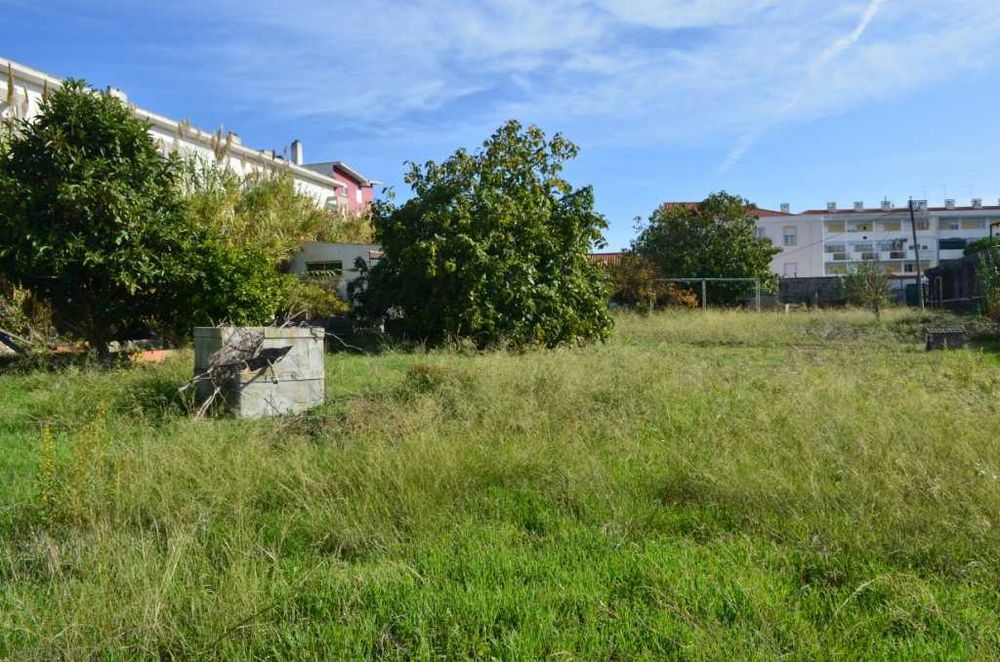 Vende-se Terreno na Ajuda - Lisboa | VENDA PARTICULAR