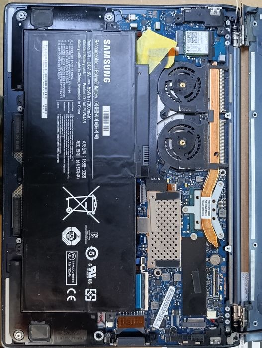 ПРОДАМ на РОЗБІР ультрабук Samsung NP940X3G