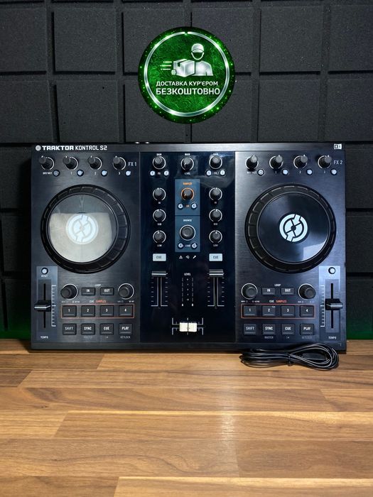 NI Traktor Kontrol S2 MK1 (Доставимо кур’єром — БЕЗКОШТОВНО!)