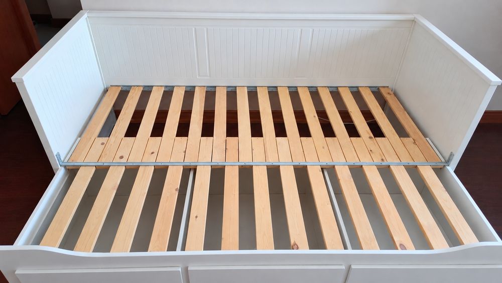 Cama Ikea HEMNES c/ colchão