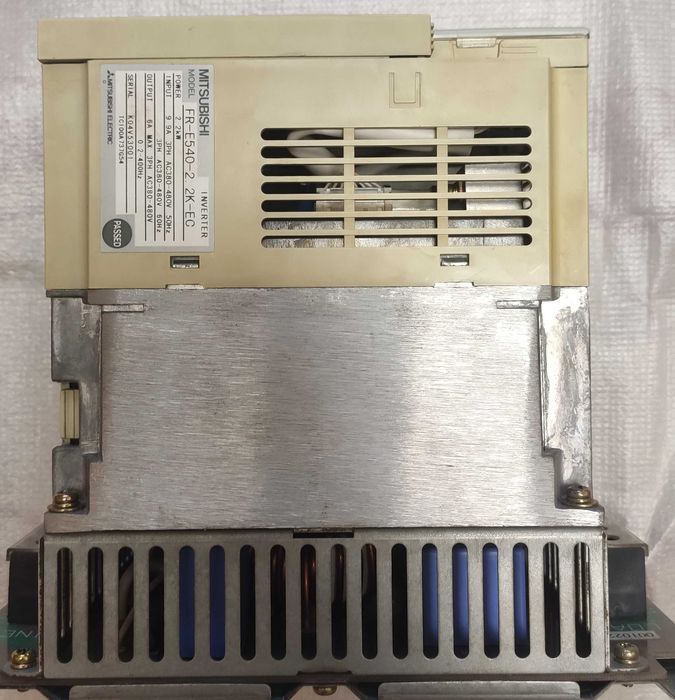 Перетворювач частоти "MITSUBISHI E500"