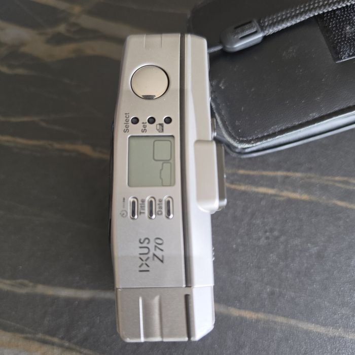 Câmara Analógica Canon IXUS Z70 – Pack Completo com Caixa e Manuais (Vintage)