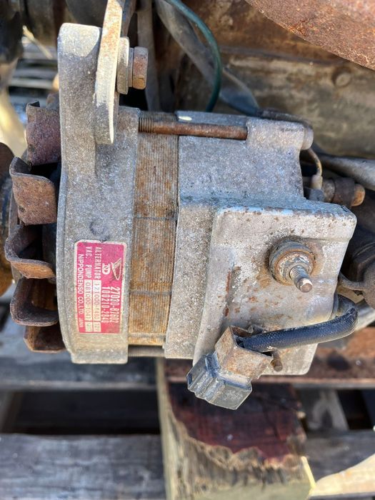 2 Motores Daihatsu Completos para Jipe Portaro (vende se o conjunto)