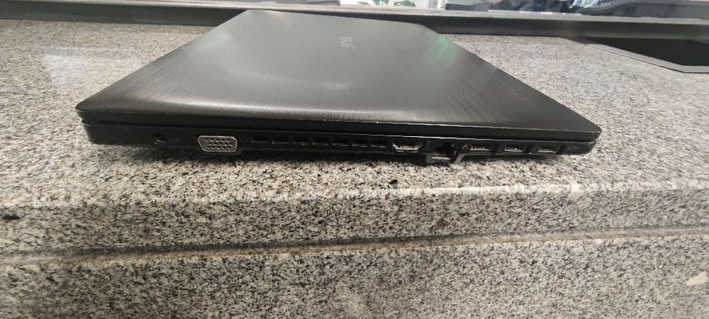 Portátil ASUS i5 | Windows 11 Pro | Bom Estado