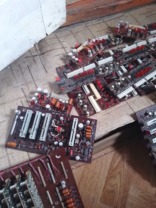 Плати електронні