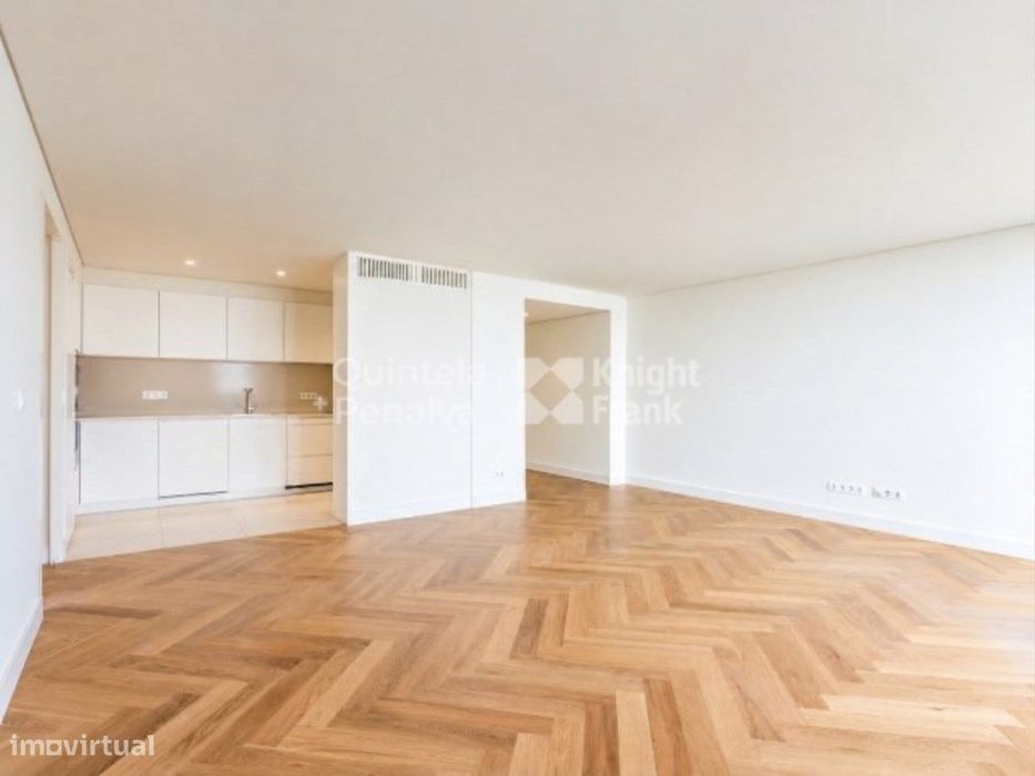 Apartamento T2 para arrendamento em Alcântara, Lisboa