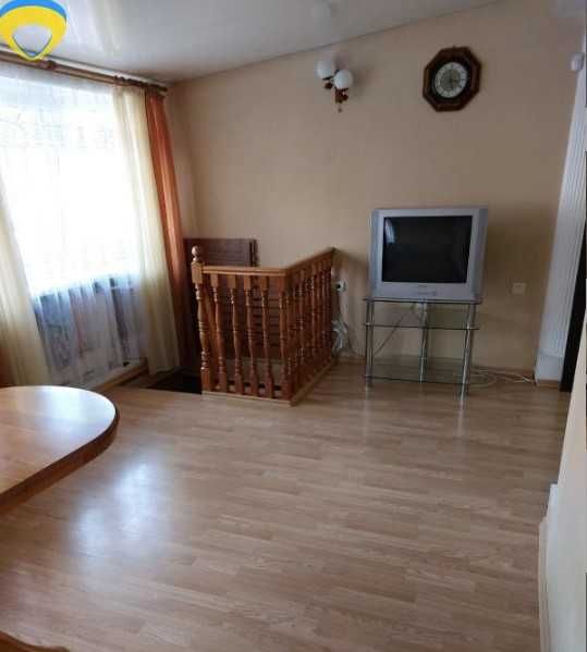 2-х комнатная квартира на Малиновского/Якира, с подвалом, рекомендую!