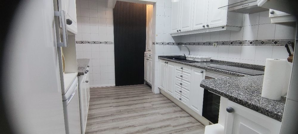 Quartos para estudantes em apartamento T5