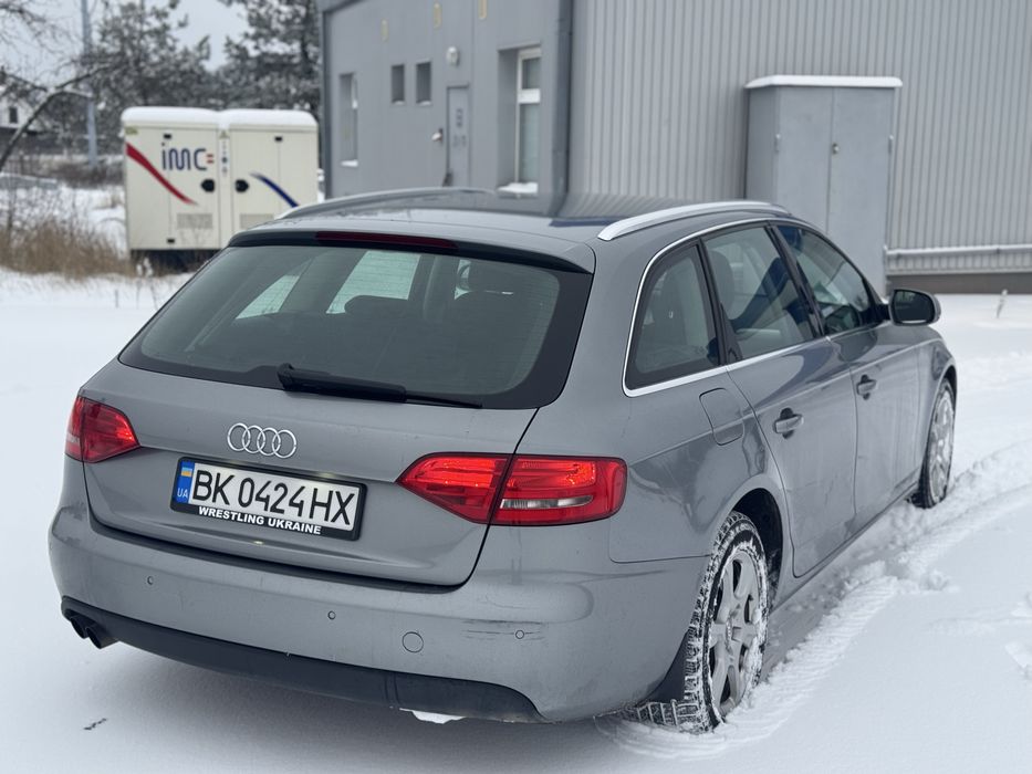 Audi A4b8 2010 2.0TDI АКПП