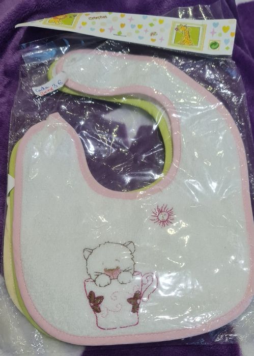 Artigo Novo de loja, Babetes de bebé!..