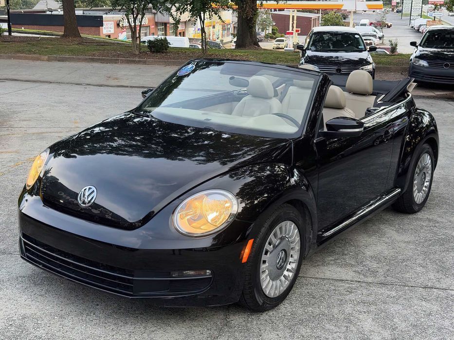 Volkswagen Beetle      2015
