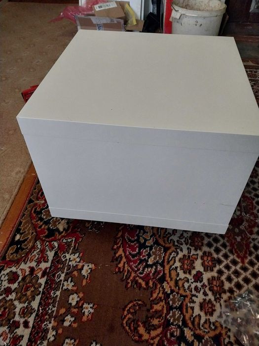 Столики IKEA Lack.