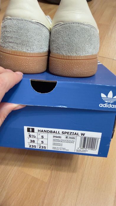 Кросівки adidas Handball Spezial W