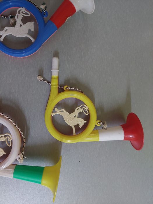 Pepe brinquedo português 3 cornetas novas