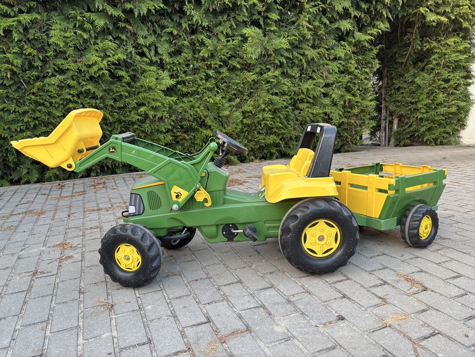 Traktor na pedały John Deere