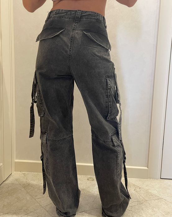 Джинси Bershka оригінальні з карманами