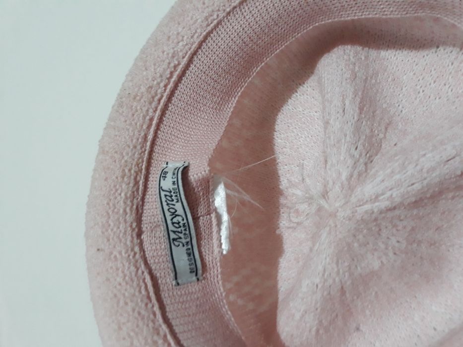 Cachecóis, gorros , boné e chapéus