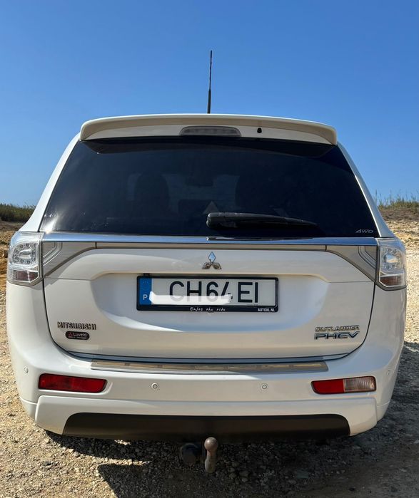 Mitsubishi Outlander 2.0 PHEV Instyle (2014)