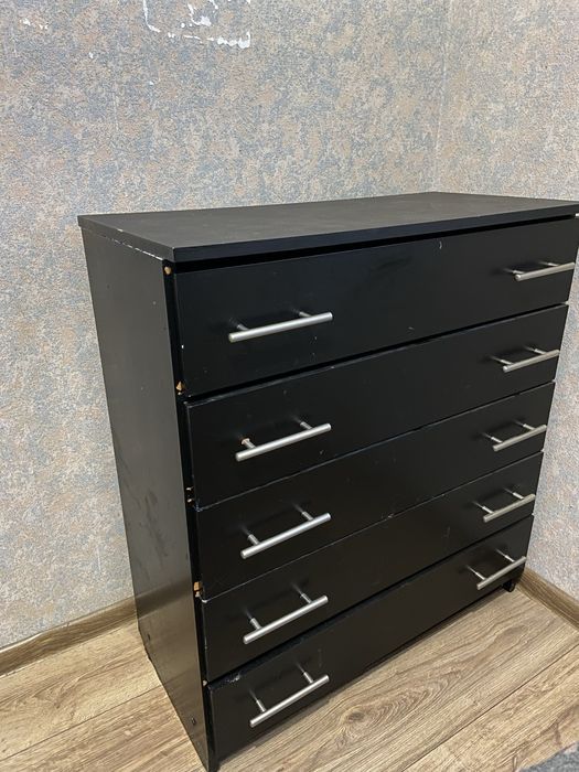 Продам комод в спальню