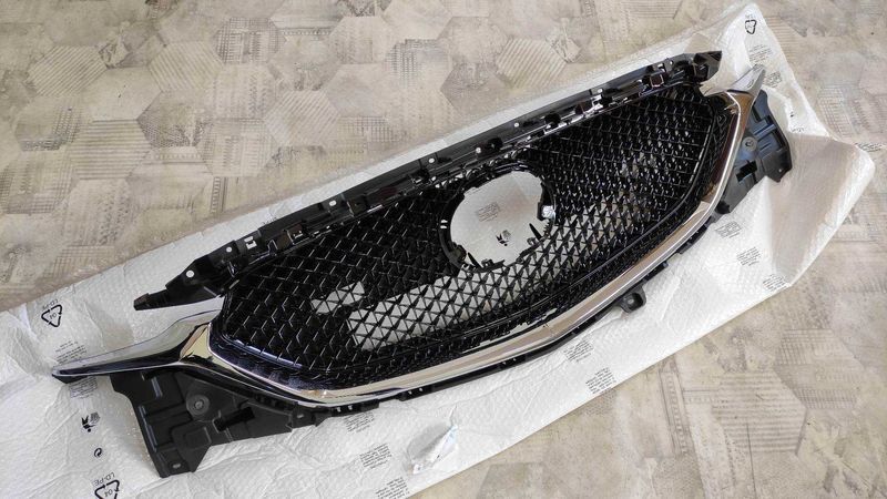 Решетка радиатора Mazda CX5 решетка Мазда СХ-5 2017-2021
