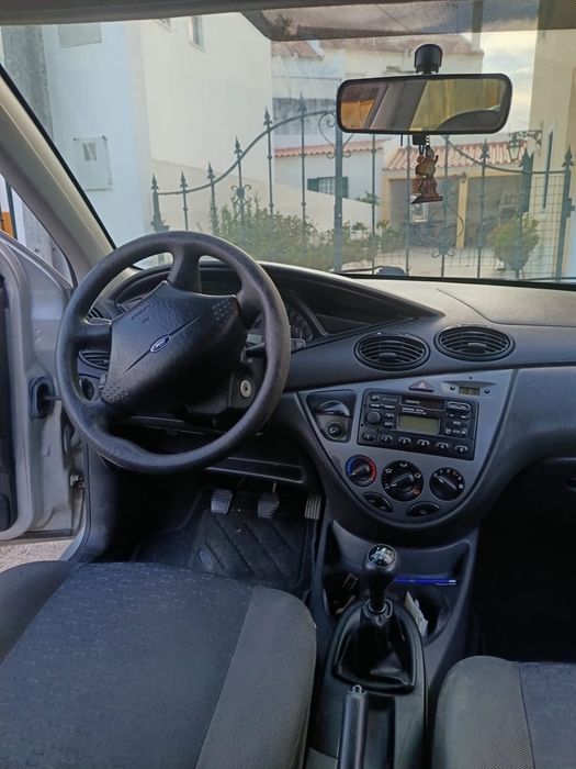 Ford Focus trend 1.4 foto 4