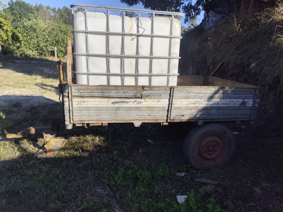 Reboque agrícola