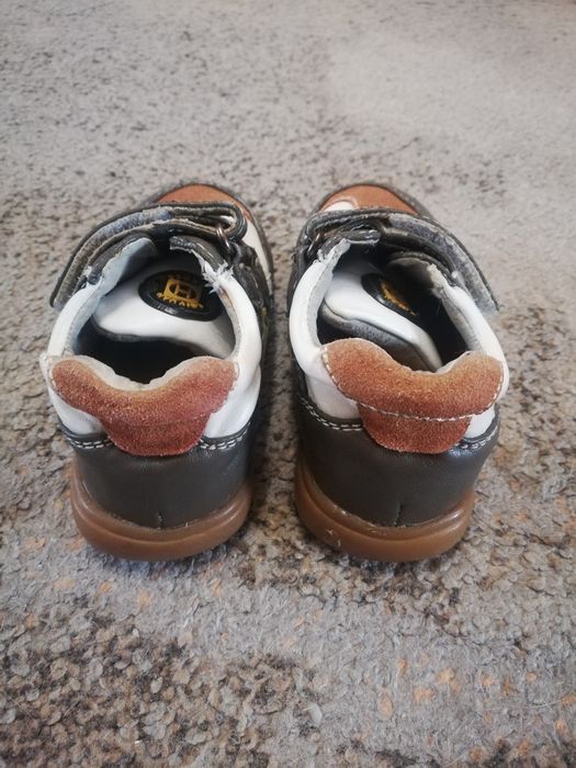 Buty dziecięce rozmiar 19