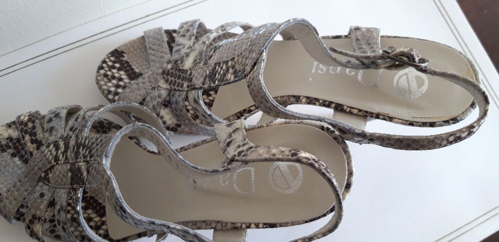 Szpilki, czółenka, gino rossi ,wężowa, krokodylowa skóra, inne.