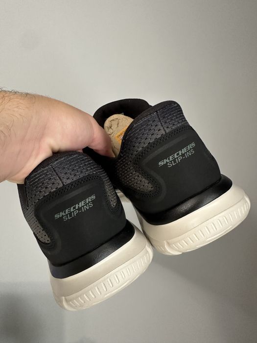 чоловічі кросівки skechers slip-ins оливкові