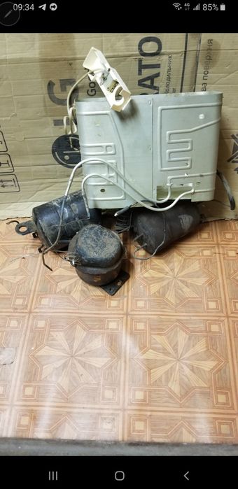 Продам з/ч до радянських холодильників .